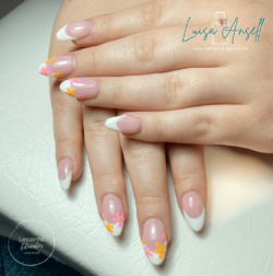 Festival Nails